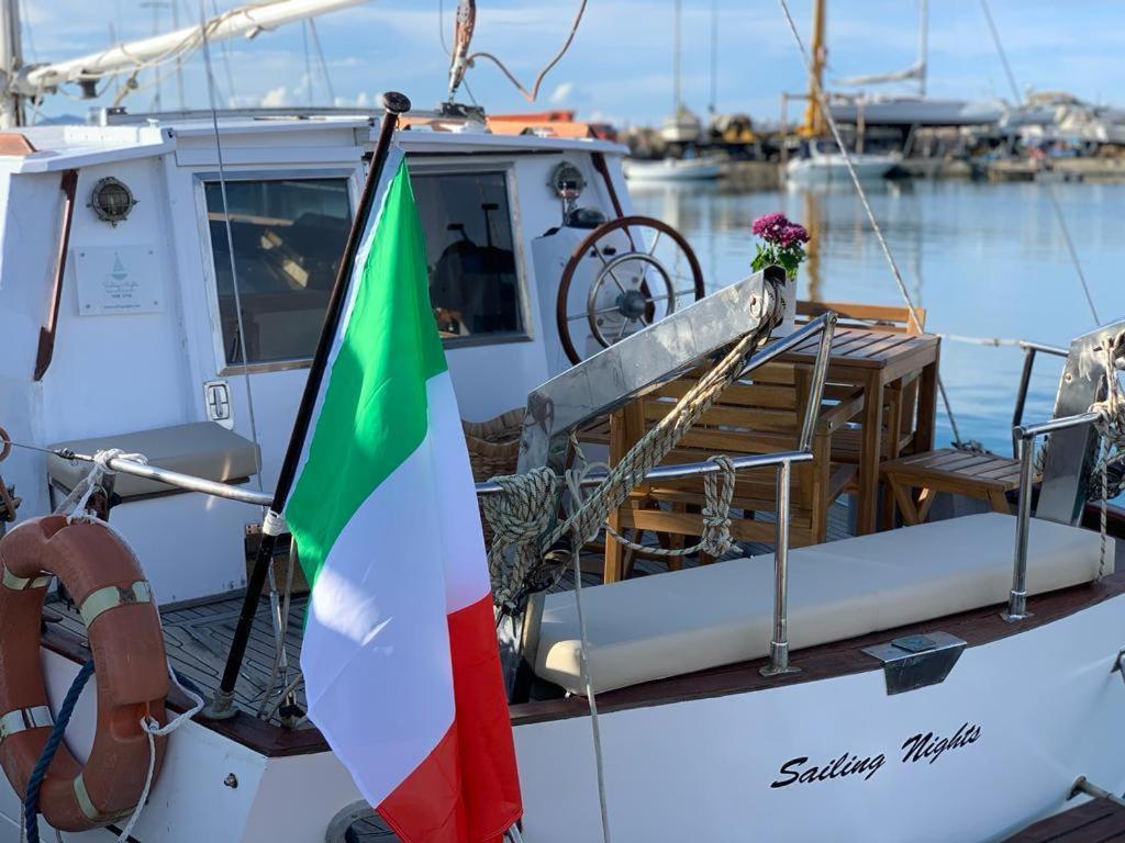 Bateau-hôtel Sailing Nights Boat&breakfast